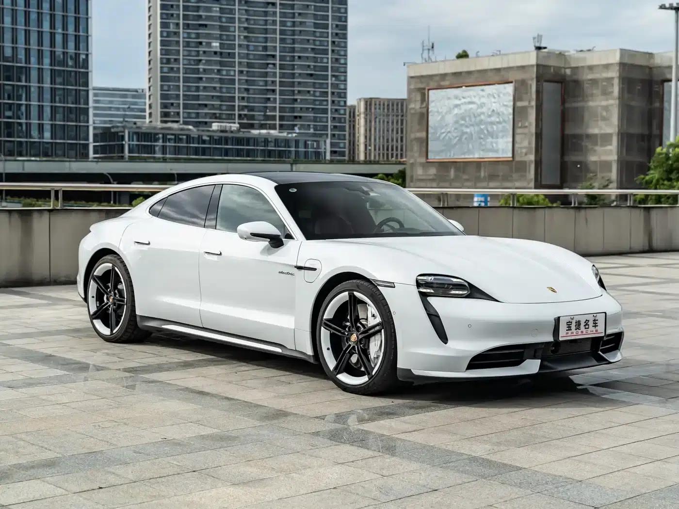 2019 Taycan Turbo — миниатюра 6