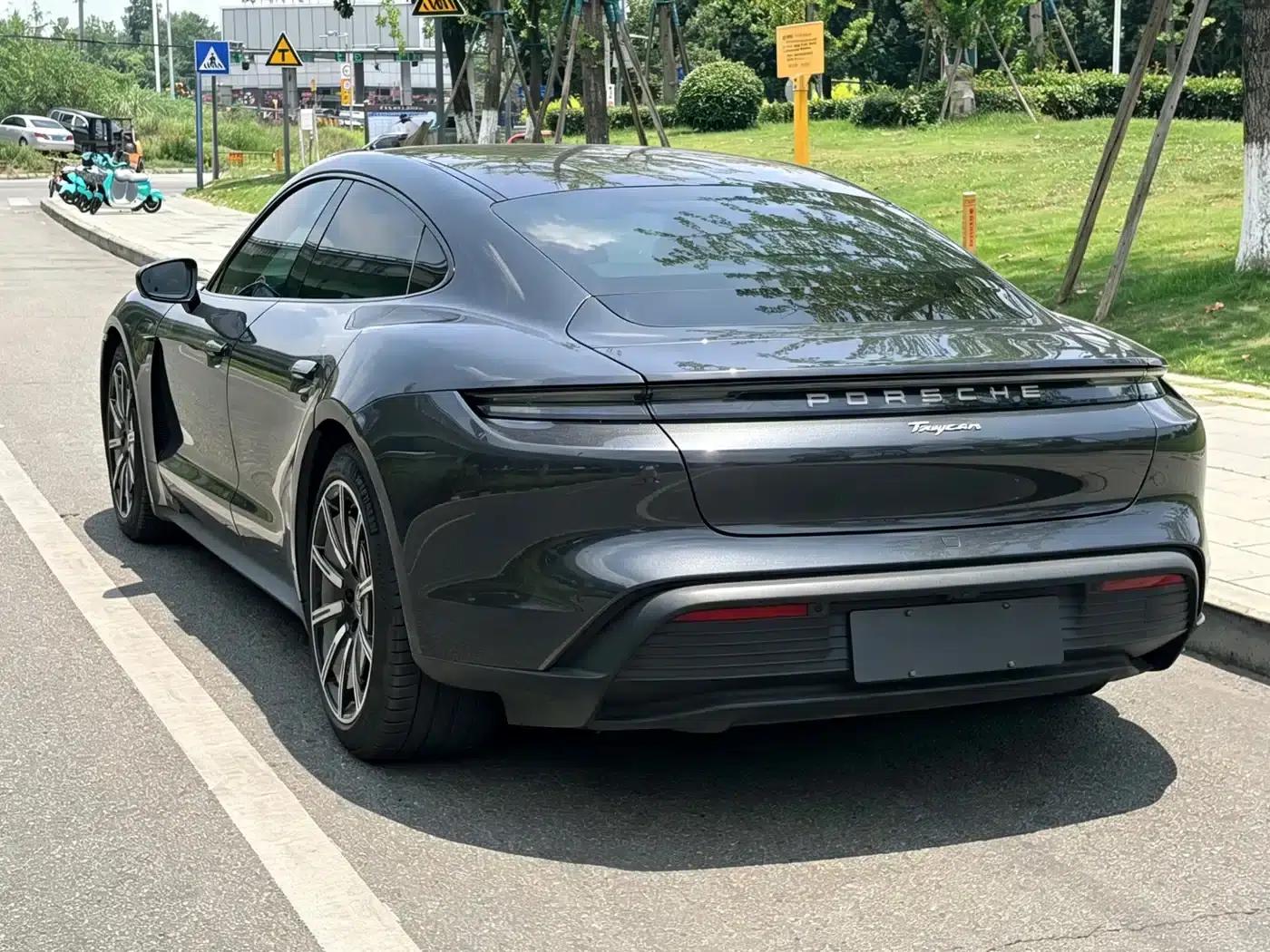 2022 Taycan Facelift — миниатюра 4