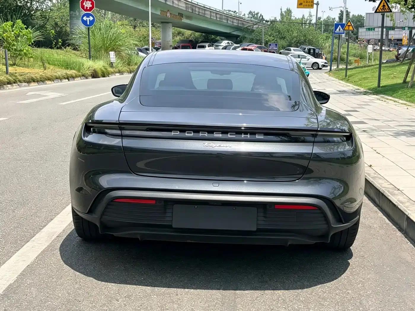 2022 Taycan Facelift — миниатюра 5