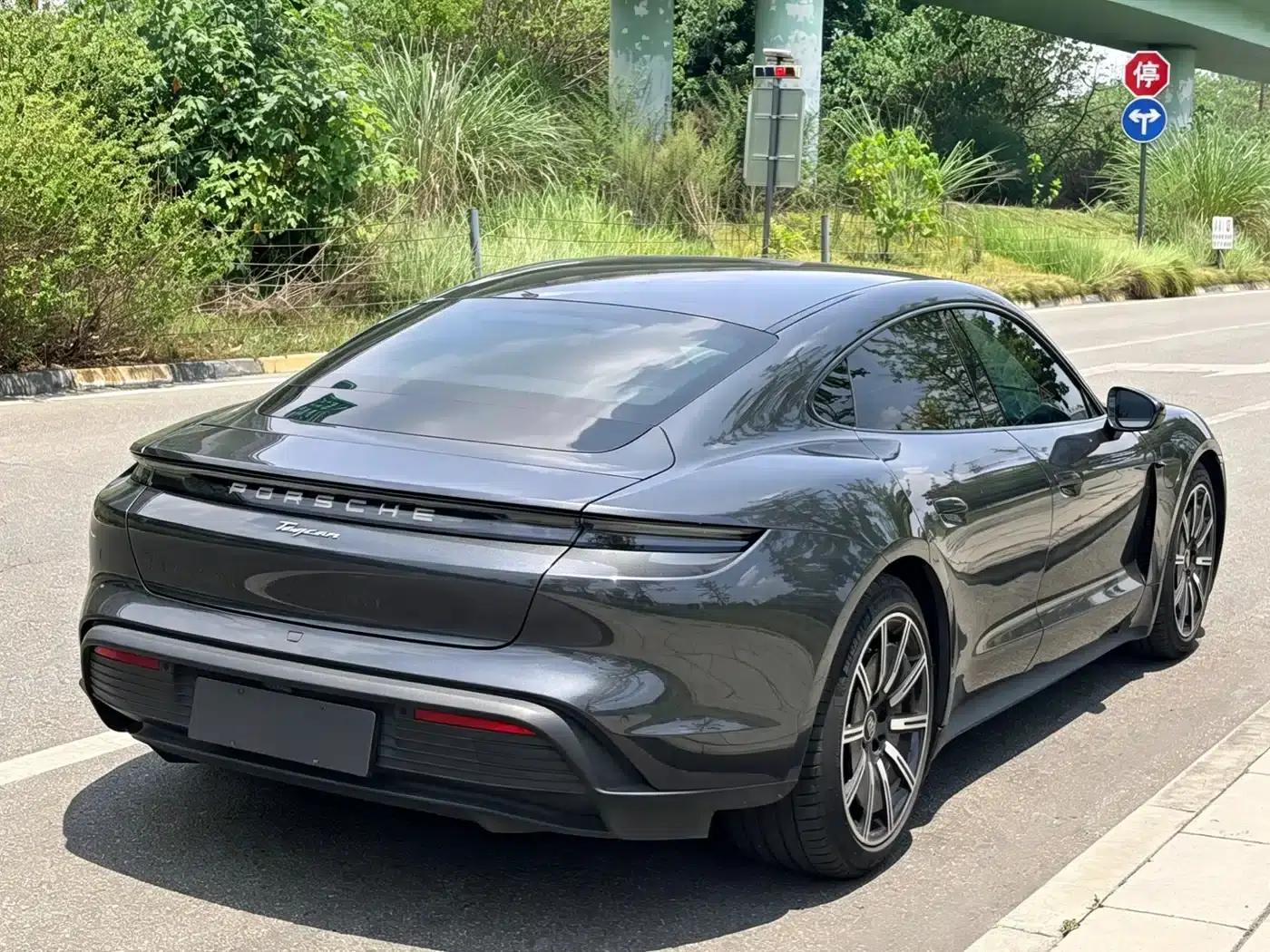 2022 Taycan Facelift — миниатюра 6