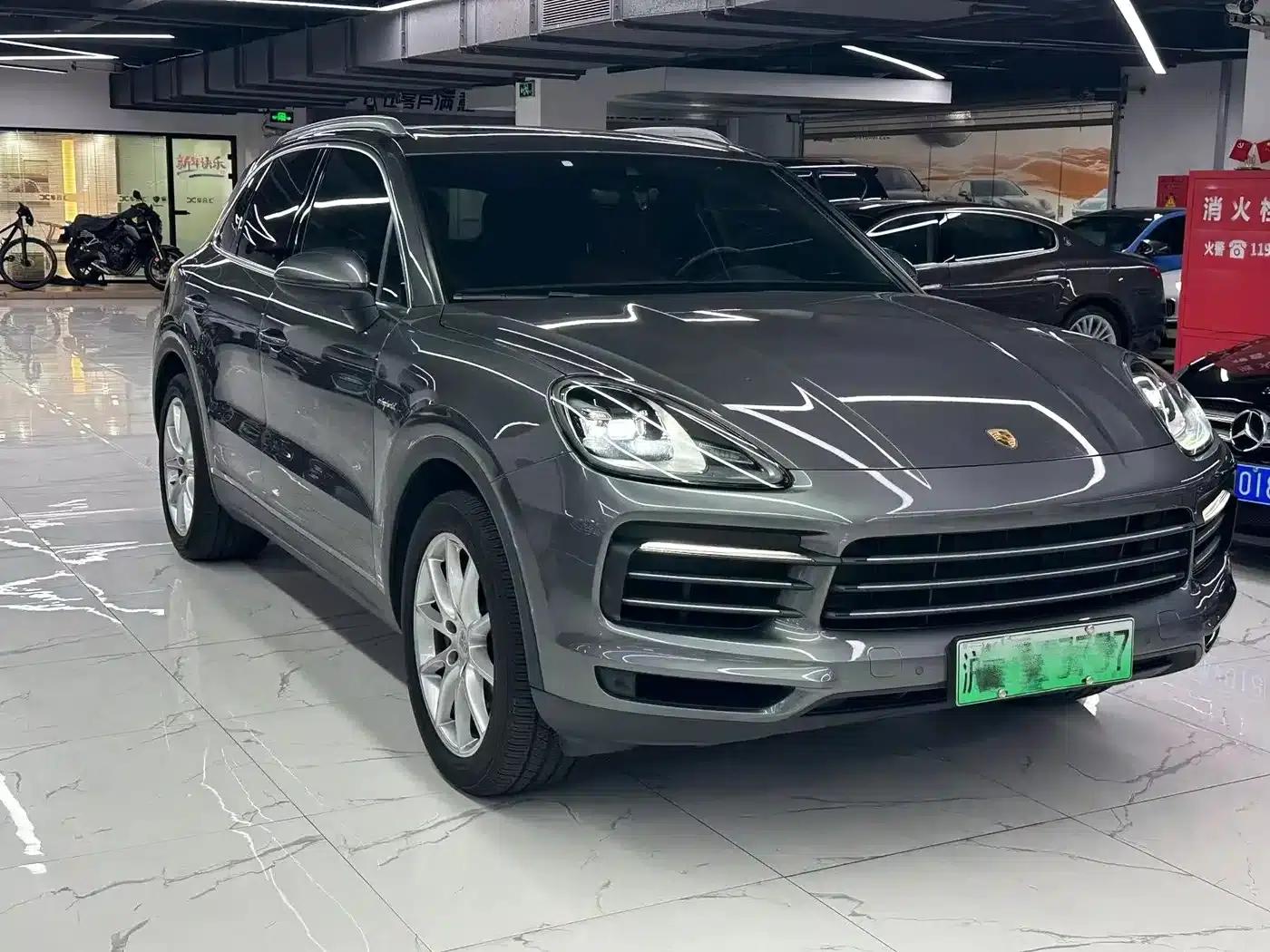 2020 Cayenne E-Hybrid 2.0T — миниатюра 2