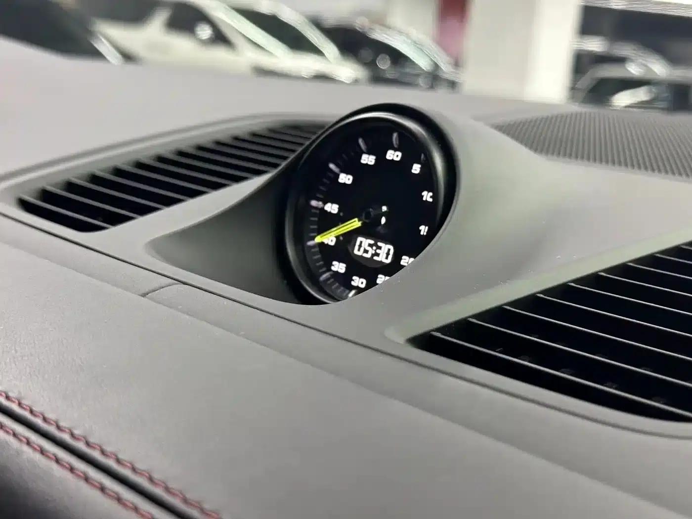 2020 Cayenne E-Hybrid 2.0T — миниатюра 10