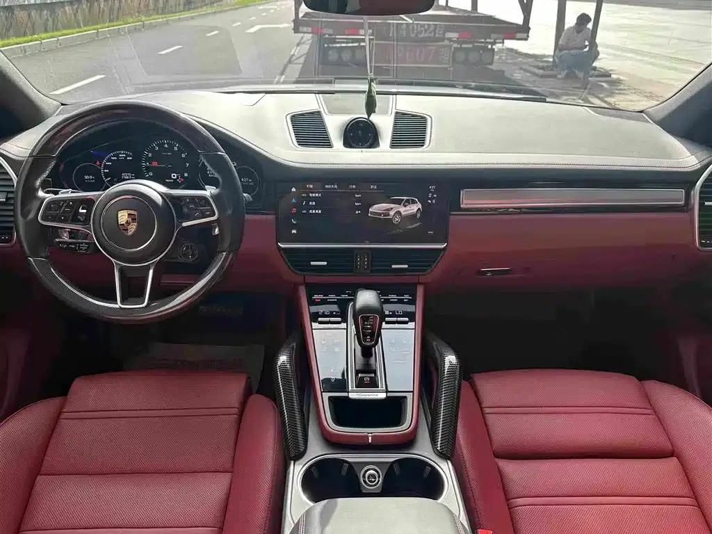 2023 Cayenne Coupé E-Hybrid 2.0T Platinum Edition — миниатюра 5