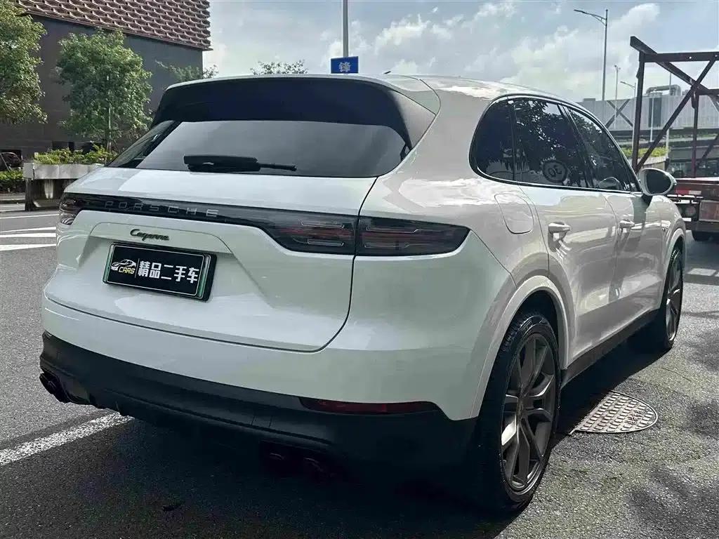 2023 Cayenne Coupé E-Hybrid 2.0T Platinum Edition — миниатюра 7