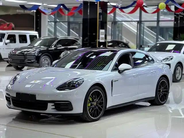Panamera 4 E-Hybrid 2018 Model 2.9T