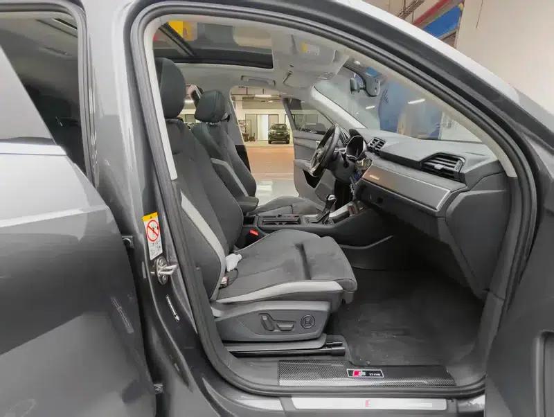 Audi Q3 2023 35 TFSI Fashion Dynamic Edition — миниатюра 10