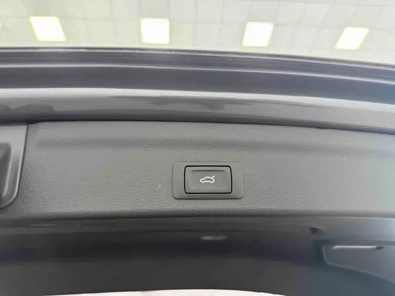 Audi Q3 2022 35 TFSI Progressive Dynamic — миниатюра 12