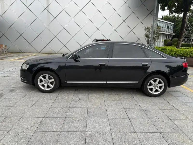 Audi A6L 2012 TFSI Standard Edition — миниатюра 4
