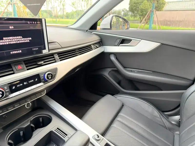 Audi A4L 2023 40 TFSI Fashion Dynamic Edition — миниатюра 10