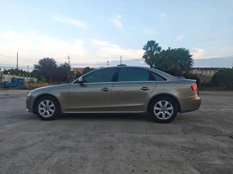 Audi A4L 2012 2.0 TFSI Automatic Technology Edition — миниатюра 4