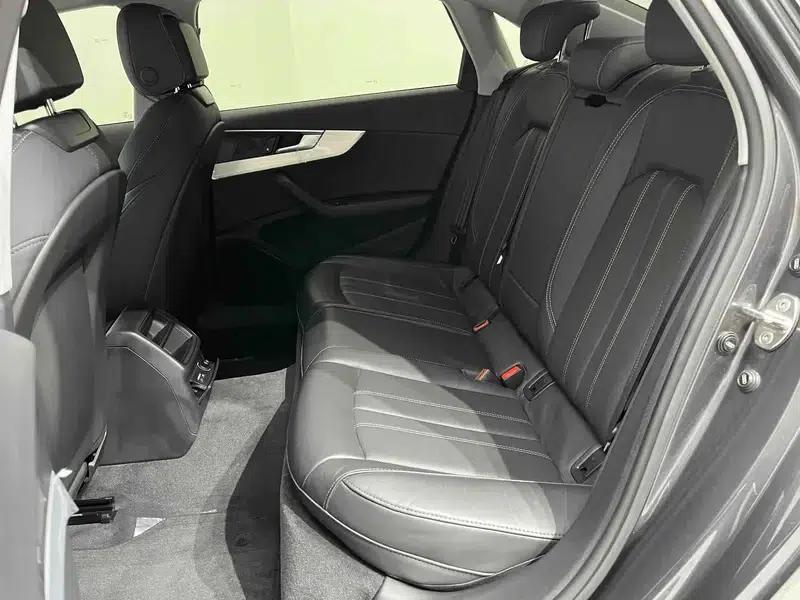 Audi A4L 2022 40 TFSI Fashion Dynamic Edition — миниатюра 23