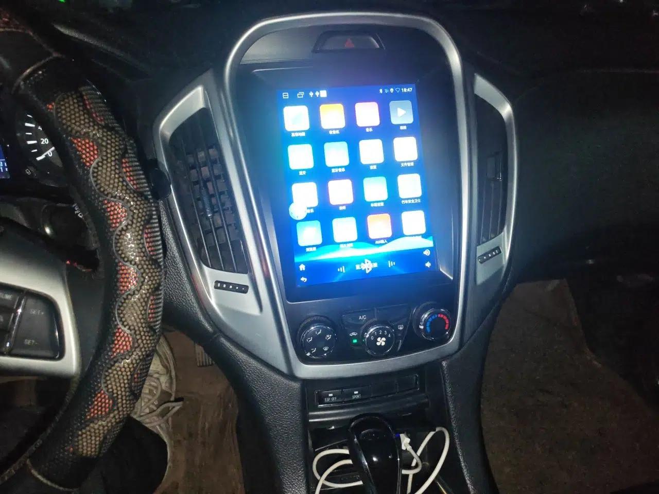 JMC Yusheng S350 2014 2.4T Automatic 4x4 Diesel Luxury Version with Sunroof 5 Seats — миниатюра 13