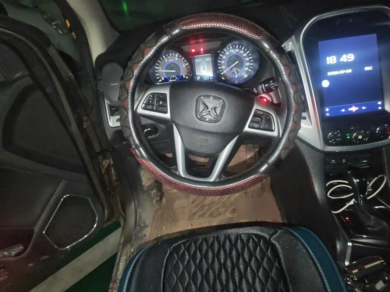JMC Yusheng S350 2014 2.4T Automatic 4x4 Diesel Luxury Version with Sunroof 5 Seats — миниатюра 10