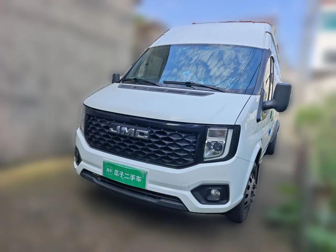 JMC Fushun 2022 2.0T Manual Van with Long Wheelbase Mid-Height Roof and 3 Seats — миниатюра 1