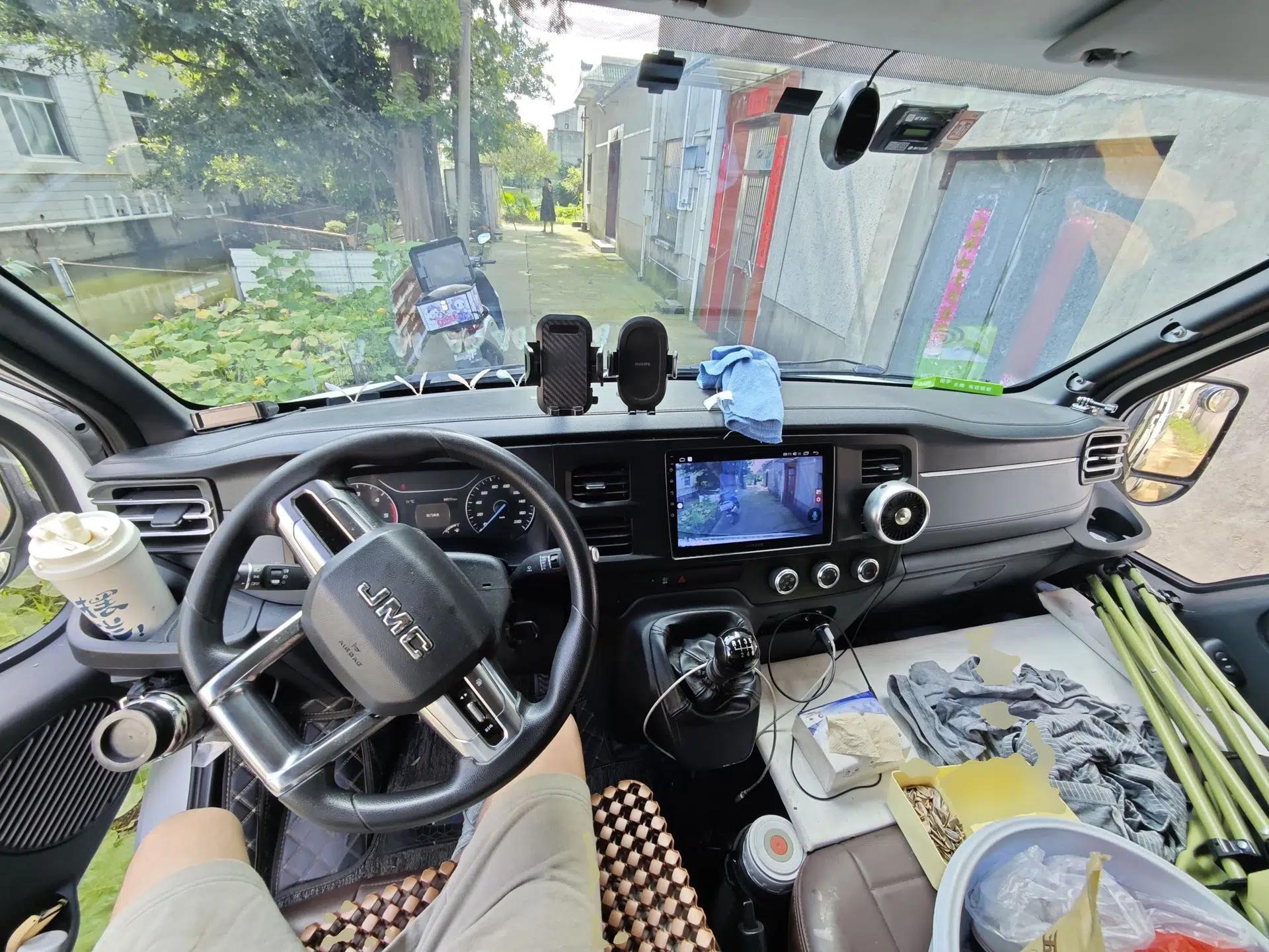JMC Fushun 2022 2.0T Manual Van with Long Wheelbase Mid-Height Roof and 3 Seats — миниатюра 9