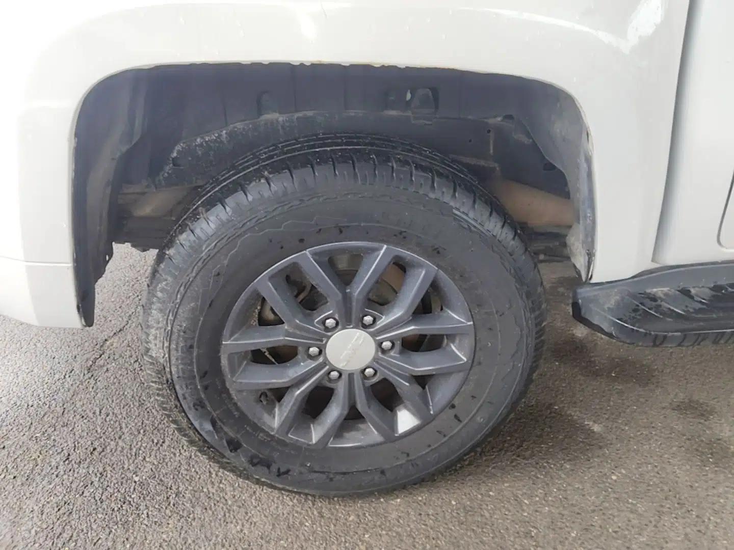 JMC Yuhu 7 2022 2.0T Manual Diesel Two-Wheel Drive Comfort Version Standard Wheelbase — миниатюра 11
