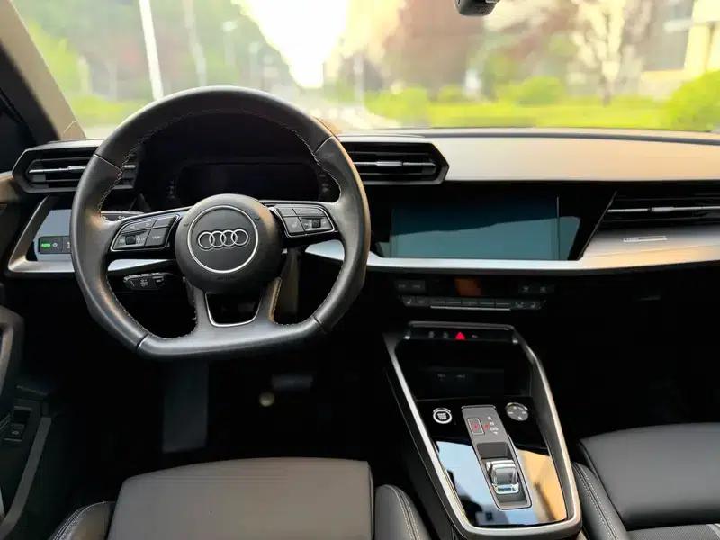 Audi A3 2023 Sportback 35 TFSI Fashion Sport — миниатюра 17