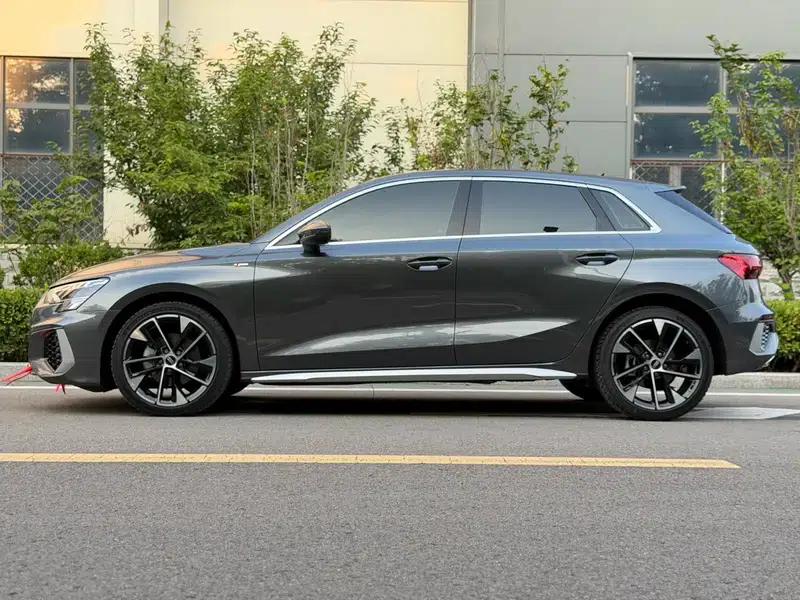 Audi A3 2023 Sportback 35 TFSI Fashion Sport — миниатюра 4