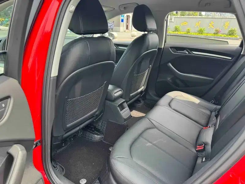 Audi A3 2014 Sportback 35 TFSI Automatic Entry-Level Model — миниатюра 11