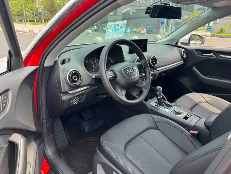 Audi A3 2014 Sportback 35 TFSI Automatic Entry-Level Model — миниатюра 10