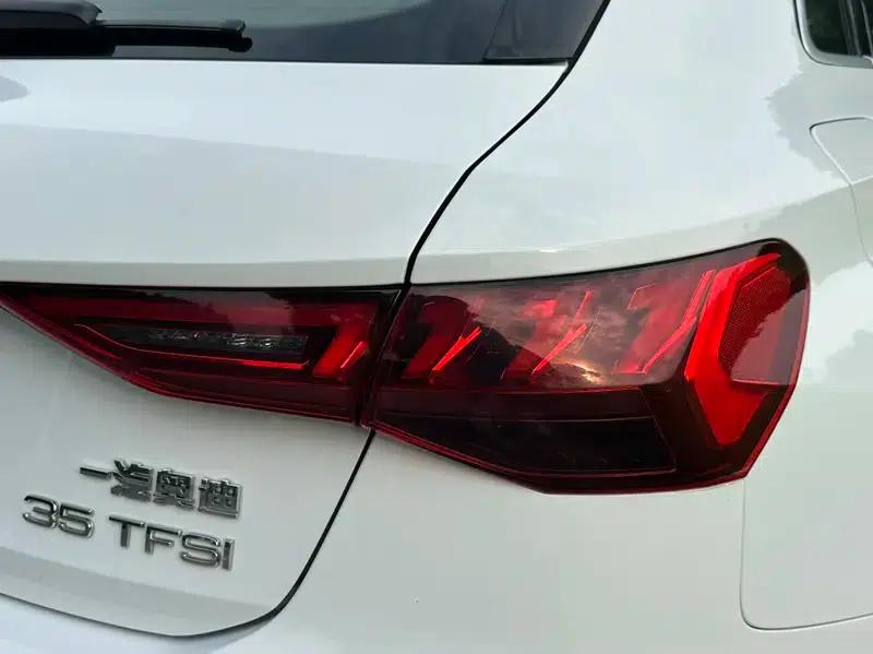 Audi A3 2021 Sportback 35 TFSI Progressive Elegance — миниатюра 11