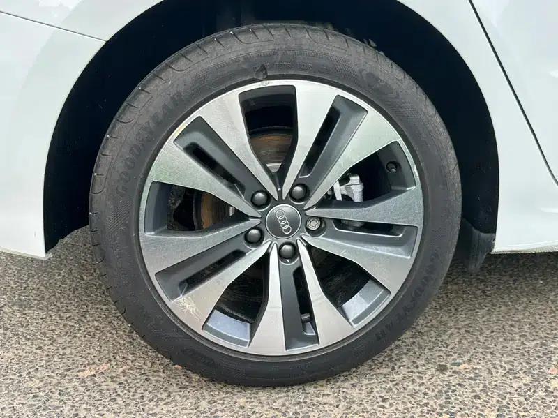 Audi A3 2021 Sportback 35 TFSI Progressive Elegance — миниатюра 8