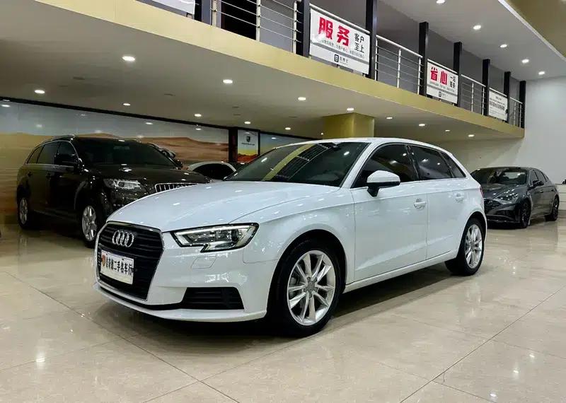 Audi A3 2018 30th Anniversary Edition Sportback 35 TFSI Progressive — миниатюра 1