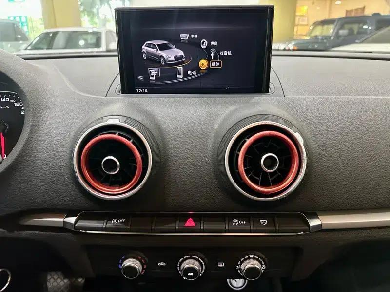 Audi A3 2018 30th Anniversary Edition Sportback 35 TFSI Progressive — миниатюра 16
