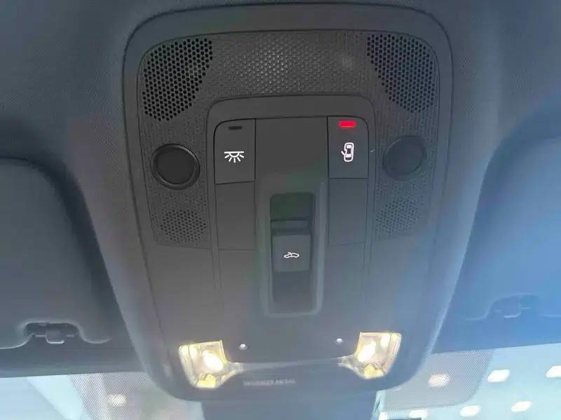 Audi A3 2023 Facelift A3L Limousine 35 TFSI Sporty Edition — миниатюра 11