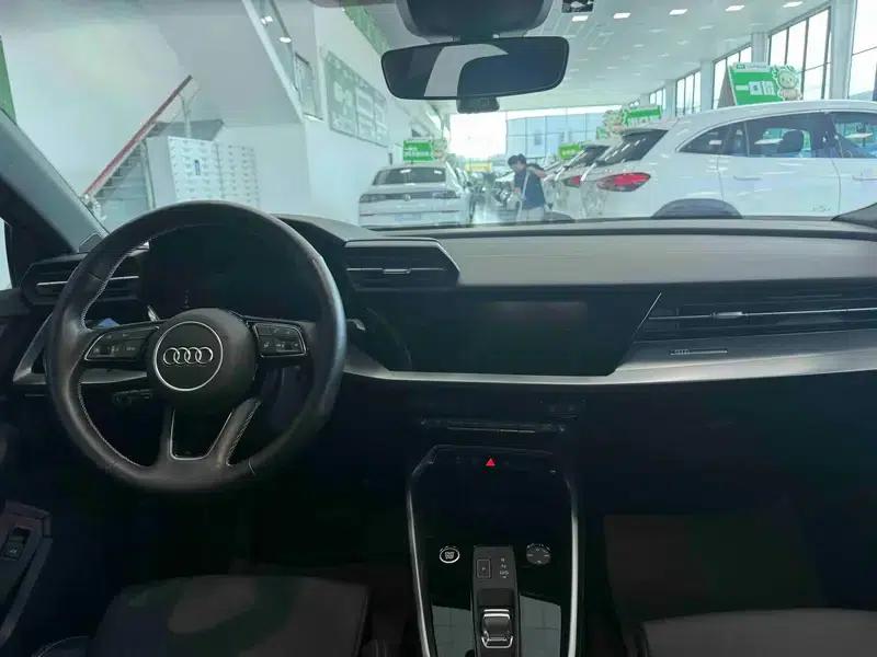 Audi A3 2023 Facelift A3L Limousine 35 TFSI Sporty Edition — миниатюра 13