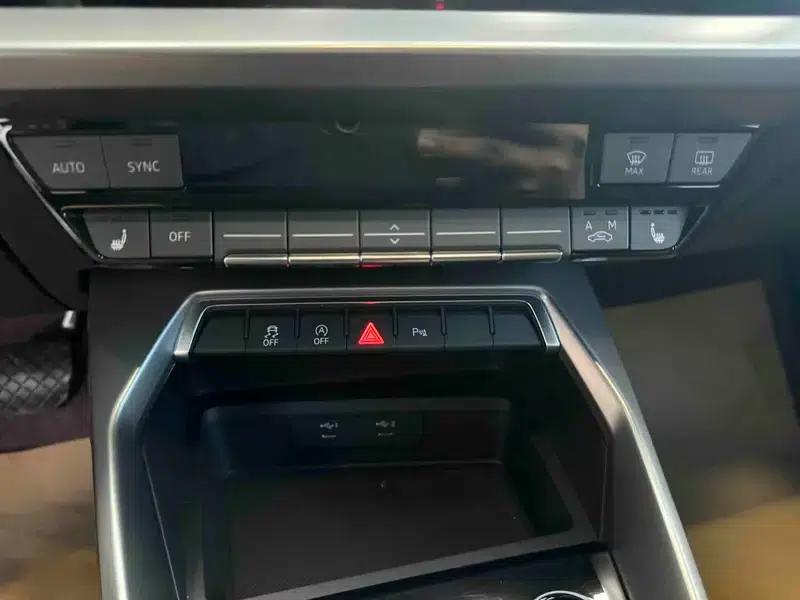 Audi A3 2023 Facelift A3L Limousine 35 TFSI Sporty Edition — миниатюра 10