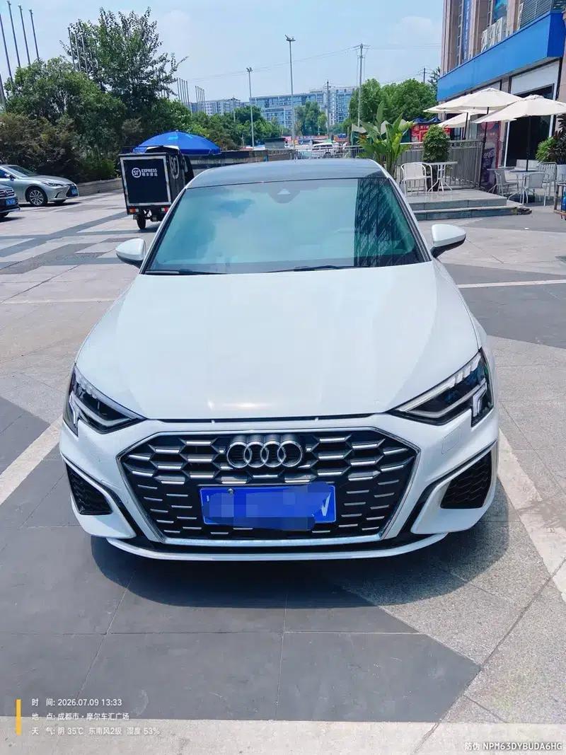 Audi A3 2023 Sportback 35 TFSI Fashion Sport — миниатюра 2