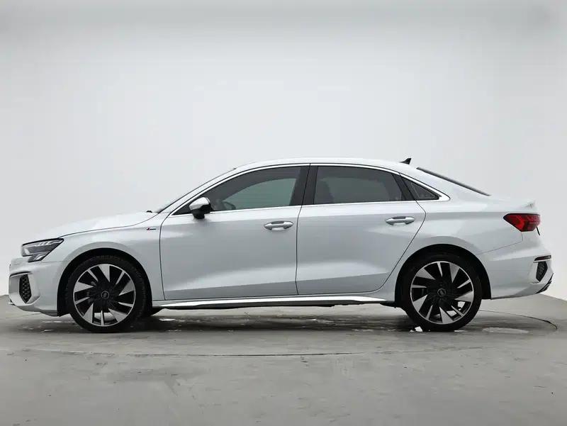 2024 Audi A3 A3L Limousine 35 TFSI Fashion Sport — миниатюра 4