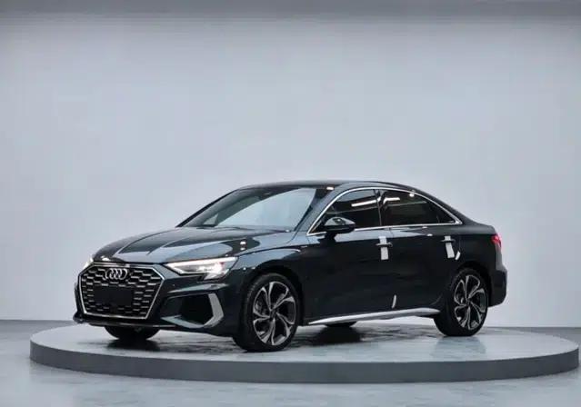 2022 Audi A3 A3L Limousine 35 TFSI Luxury Sport — миниатюра 1