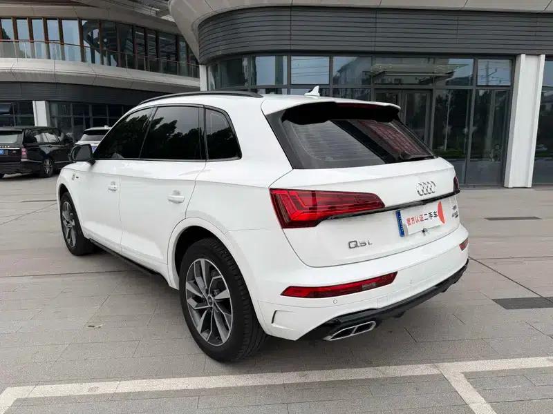 Audi Q5L 2023 40T Luxury Dynamic — миниатюра 4