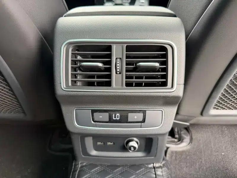 Audi Q5L 2023 40T Luxury Dynamic — миниатюра 9