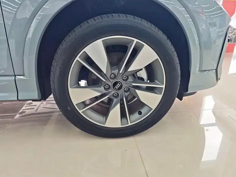 Audi Q2L 2025 35 TFSI Fashion Dynamic Edition — миниатюра 11