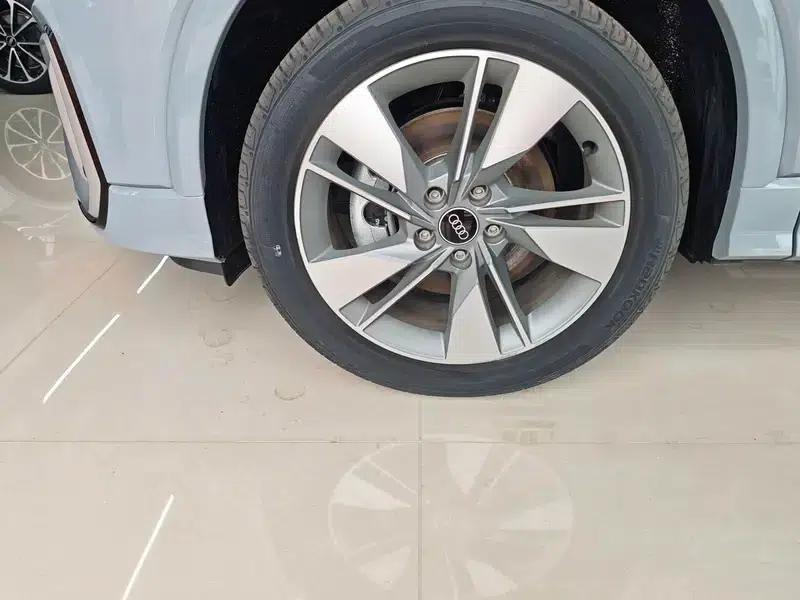 Audi Q2L 2025 35 TFSI Fashion Dynamic Edition — миниатюра 17