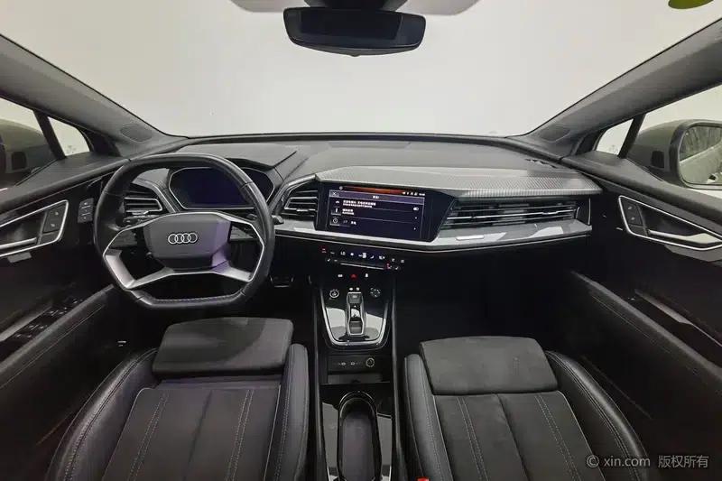 Audi Q4 e-tron 2023 Model 40 e-tron Trailblazer — миниатюра 13