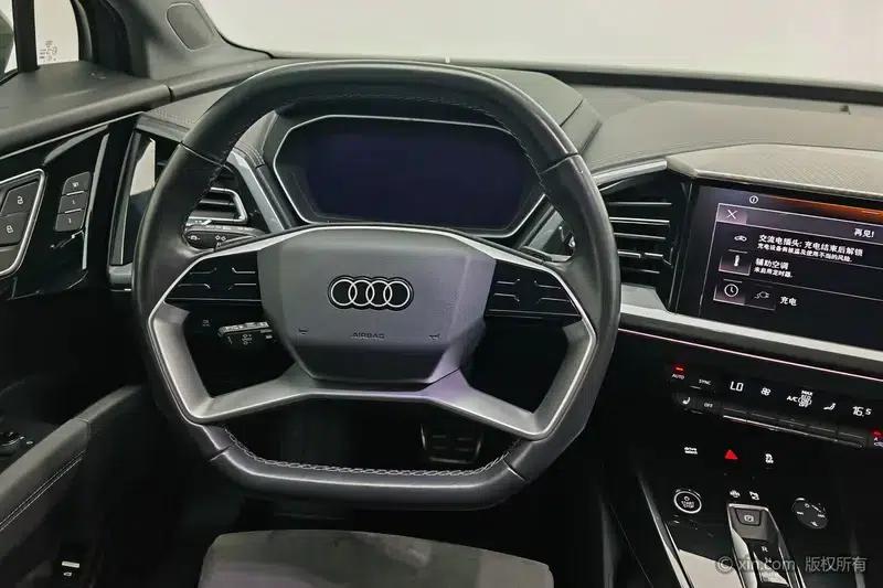 Audi Q4 e-tron 2023 Model 40 e-tron Trailblazer — миниатюра 14