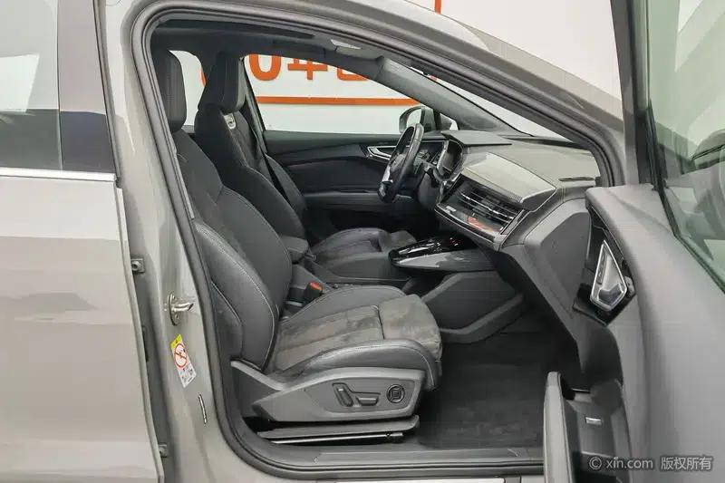 Audi Q4 e-tron 2023 Model 40 e-tron Trailblazer — миниатюра 24