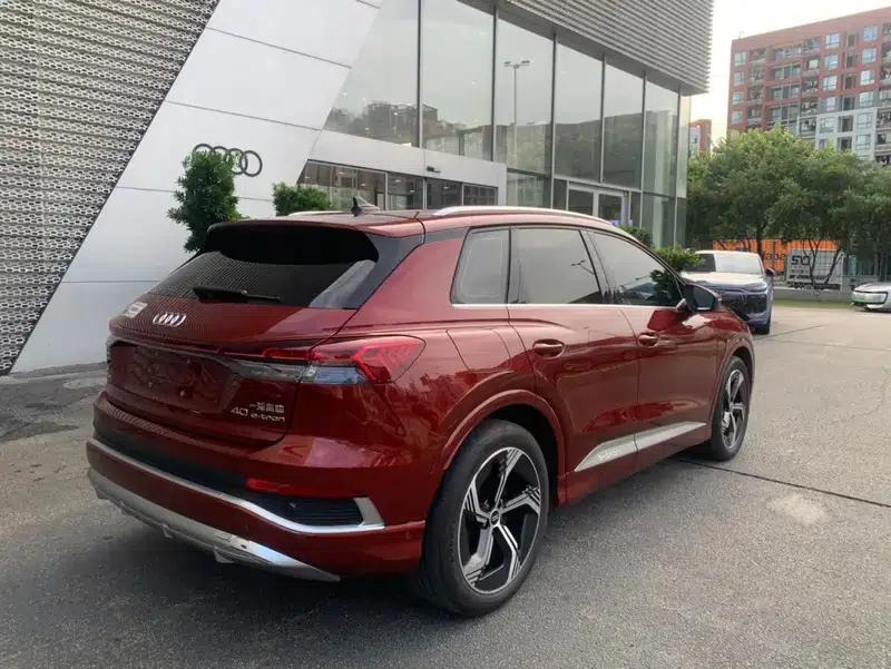Audi Q4 e-tron 2023 Model 40 e-tron Trailblazer — миниатюра 4