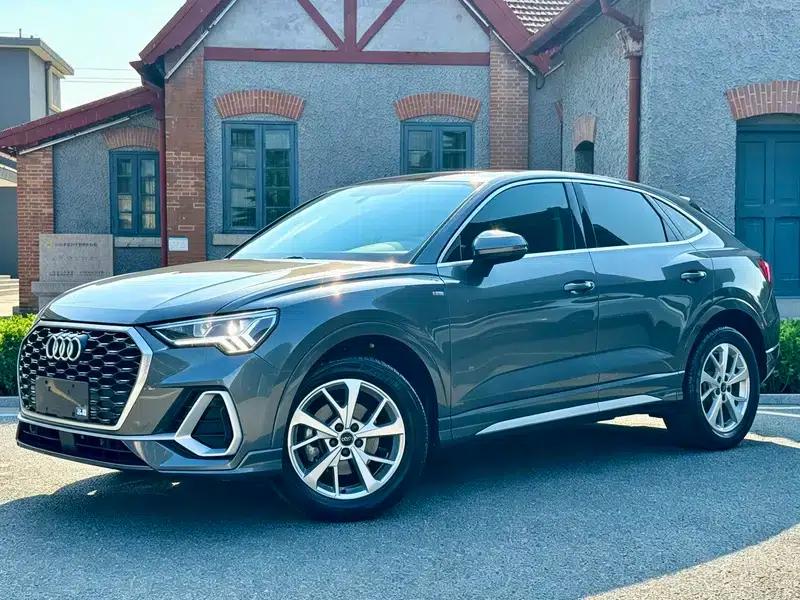 Audi Q3 Sportback 2022 35 TFSI Progressive — миниатюра 1