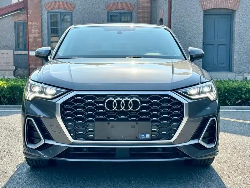 Audi Q3 Sportback 2022 35 TFSI Progressive — миниатюра 2