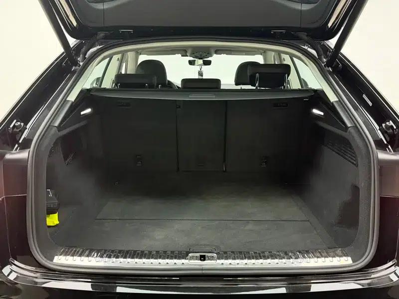 Audi Q8 2023 55 TFSI Luxury Dynamic — миниатюра 24