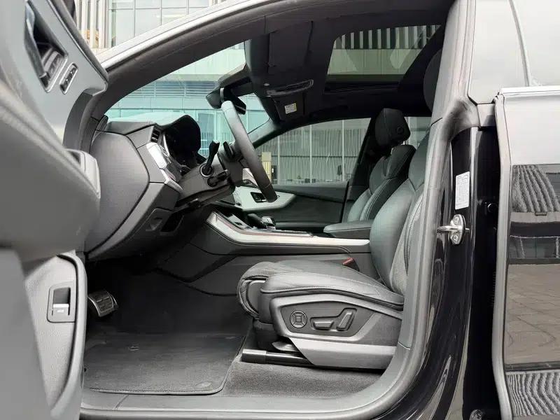 Audi Q8 2019 55 TFSI Dynamic Edition — миниатюра 23