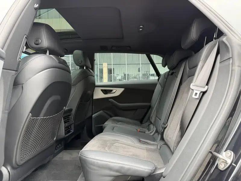 Audi Q8 2019 55 TFSI Dynamic Edition — миниатюра 25