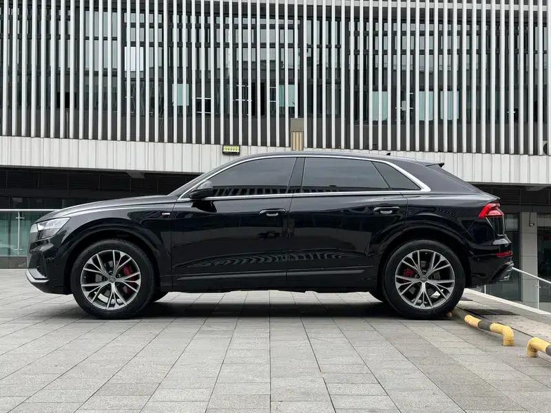 Audi Q8 2019 55 TFSI Dynamic Edition — миниатюра 4