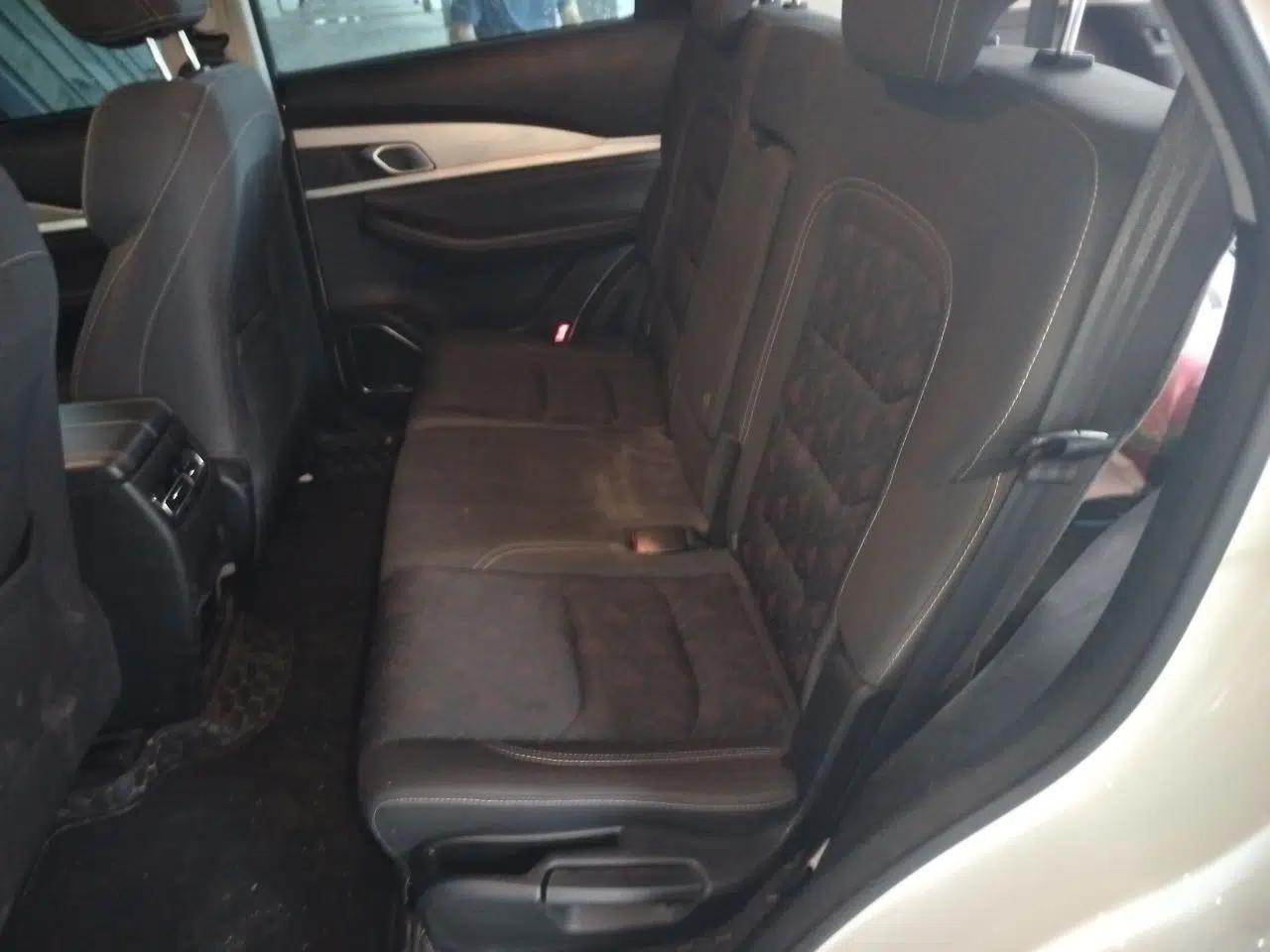JETOUR X70 2020 1.5T DCT Comfort Edition 6 Seats — миниатюра 17