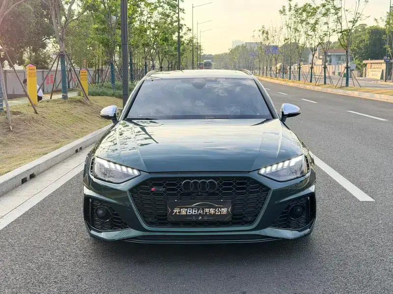 2021 Audi RS 4 RS4 2.9T Avant — миниатюра 2